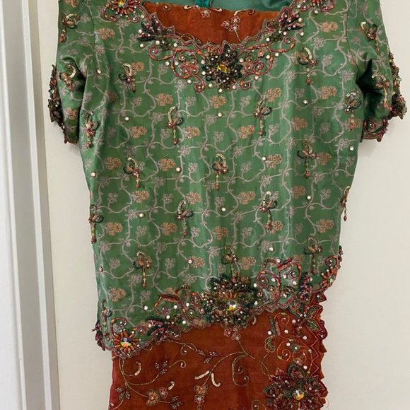 Bridal Lehnga, Blouse and Dopatta - Picture 10 of 10